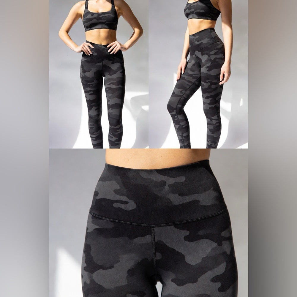 Alo Yoga Cropped Camo High Waist Leggings Size M Athletic Workout Yoga Pants